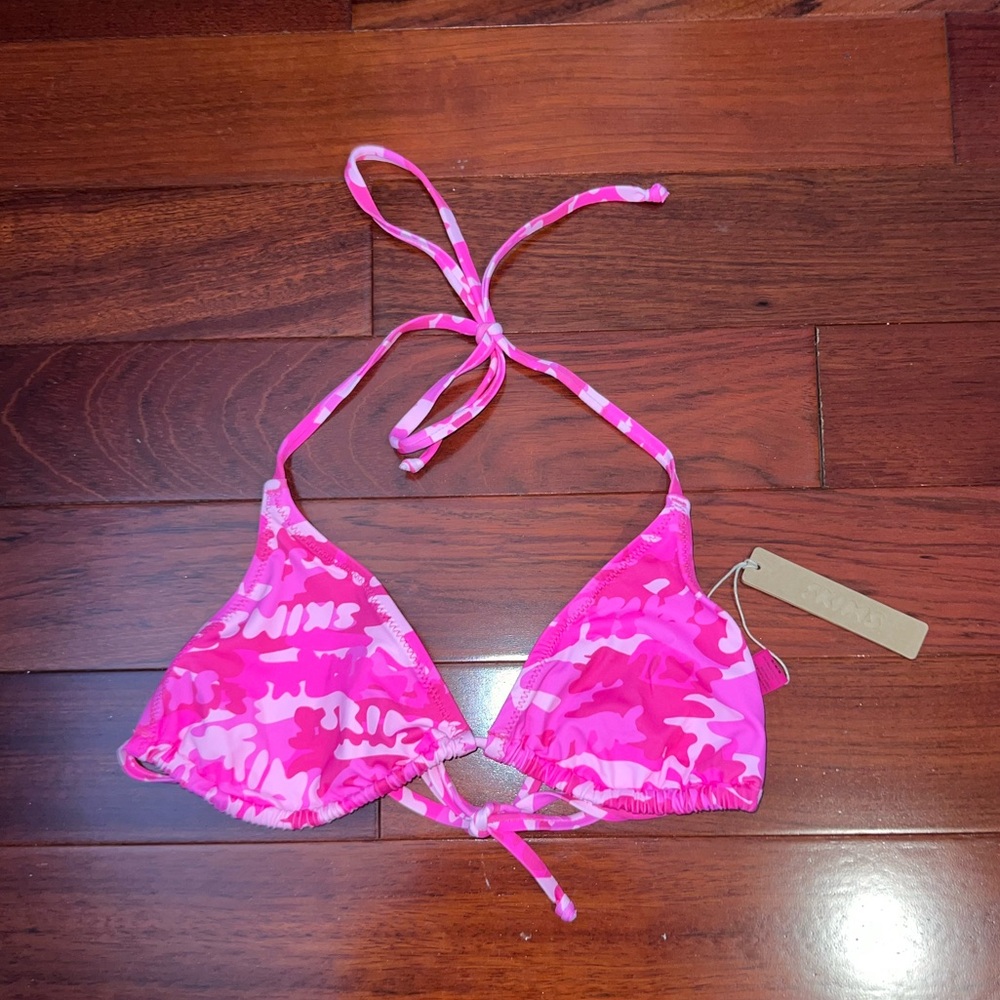 SKIMS Signature Swim Triangle Top with Hot Pink Camo